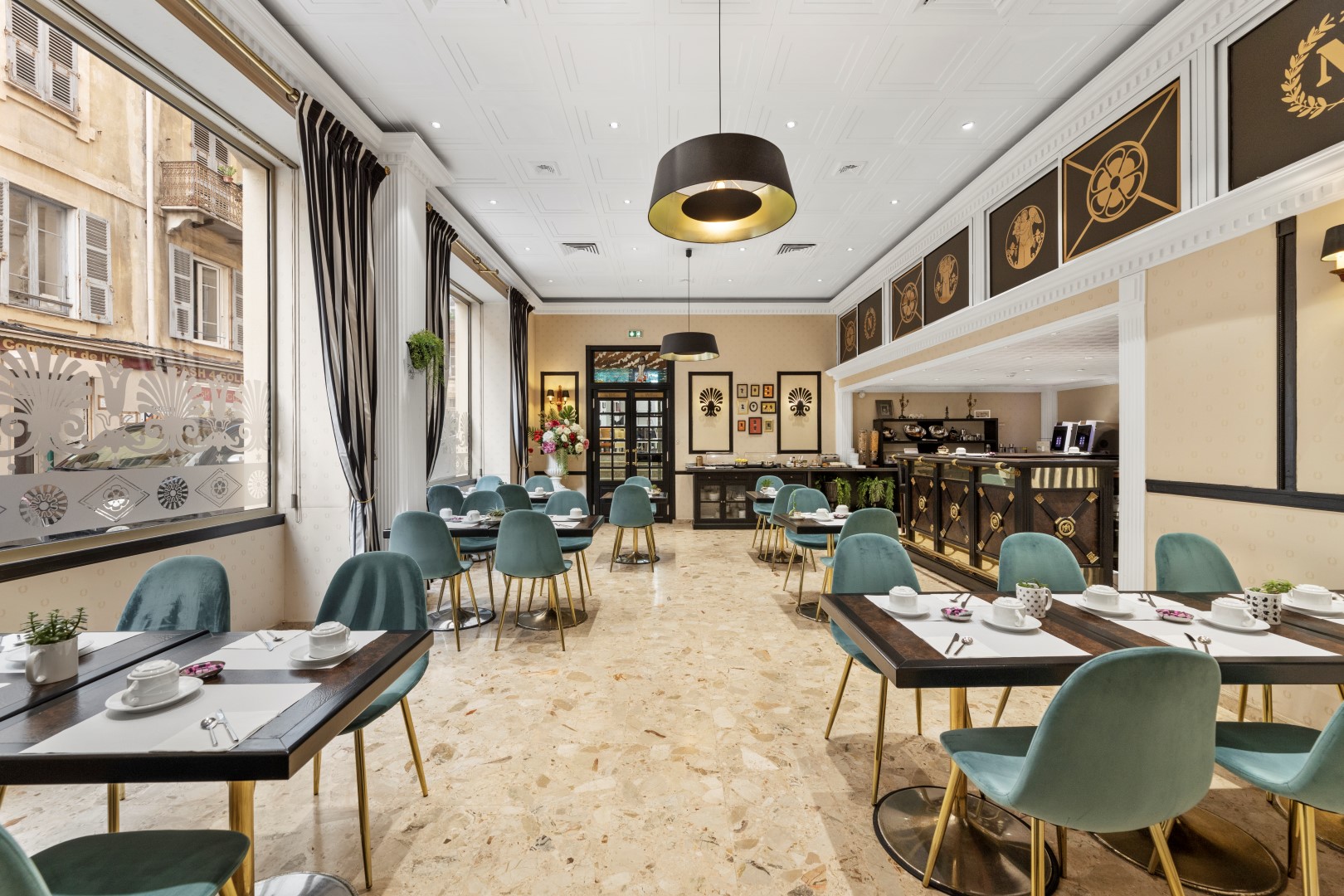 La prima colazione La prima colazione